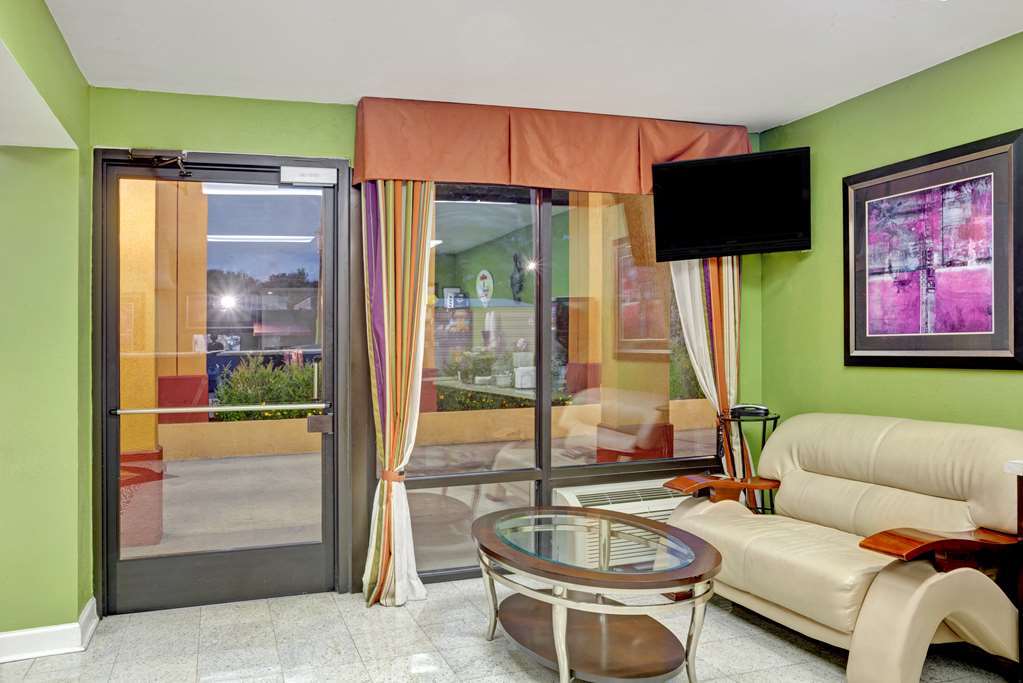 Super 8 By Wyndham Nashville West Beltér fotó