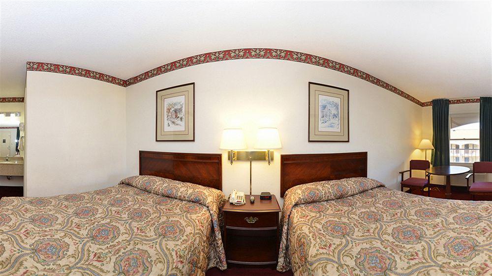 Super 8 By Wyndham Nashville West Kültér fotó